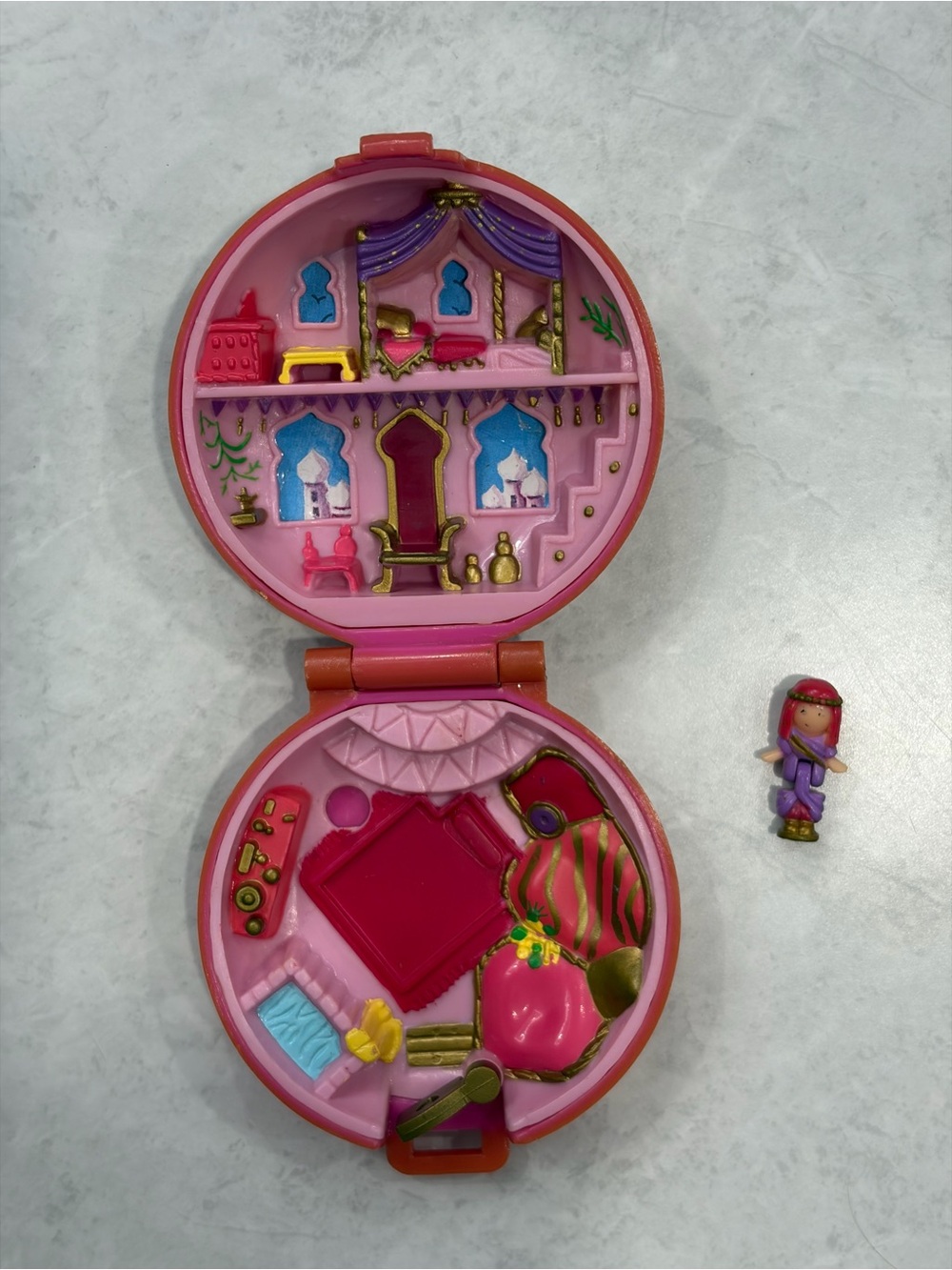 Polly Pocket Jeweled Palace 1992